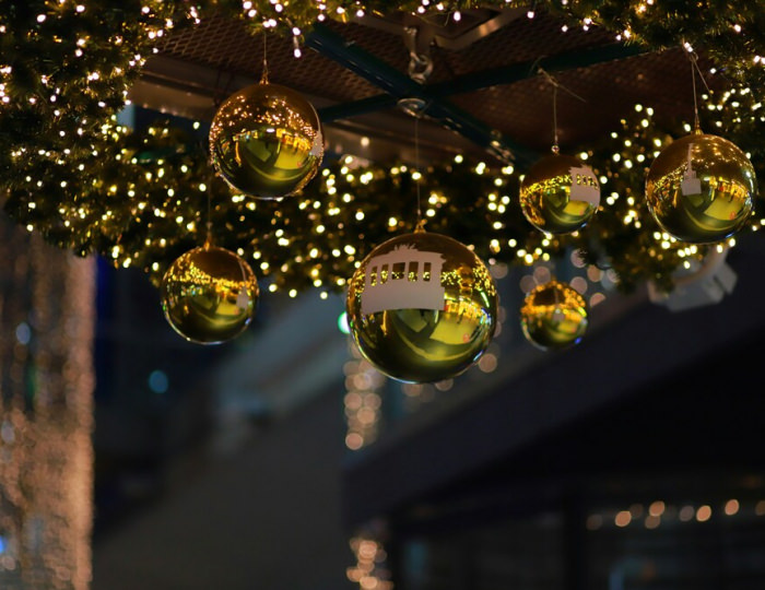 Украшаем детский сад к приходу Деда Мороза - Вызов Деда Мороза и Снегурочки 2025-2026