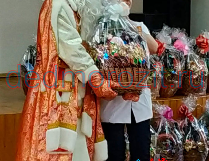 Служба заказа Деда Мороза и Снегурочки «Дед Морозит». Выступления в офисе