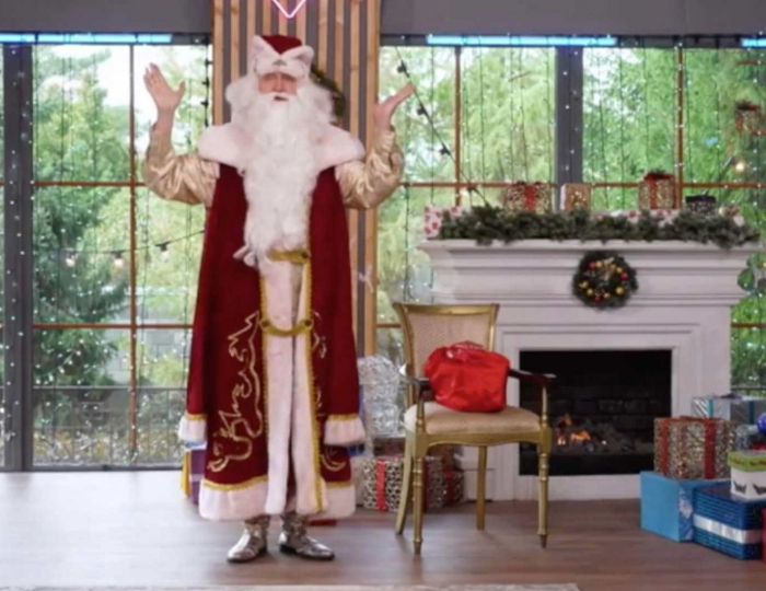 Волшебный Дед Мороз (фокусник с кроликом) и Снегурочка Волшебный Дед Мороз (фокусник с кроликом) и Снегурочка